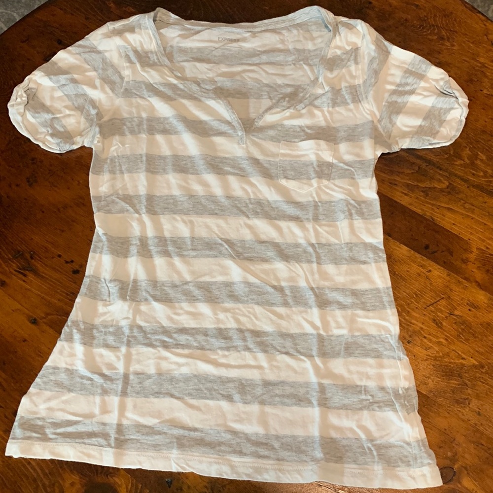 EXPRESS BASICS TEE